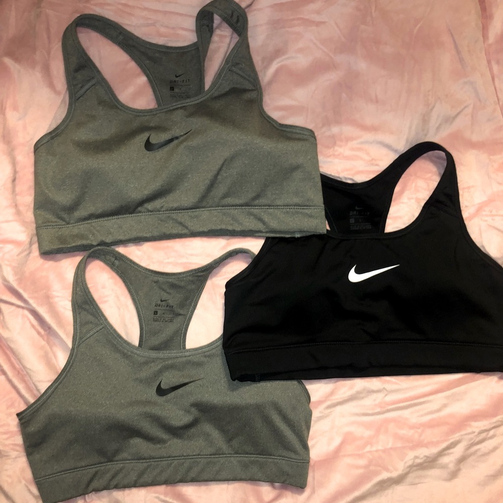 Nike Swoosh Sportsbras Large Bundle of Three